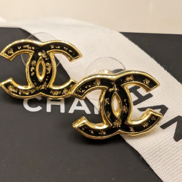CHANEL Jewelry - SOLD DIRECTLY Auth Chanel black with gold flake CC stud earrings Med/LRG size!